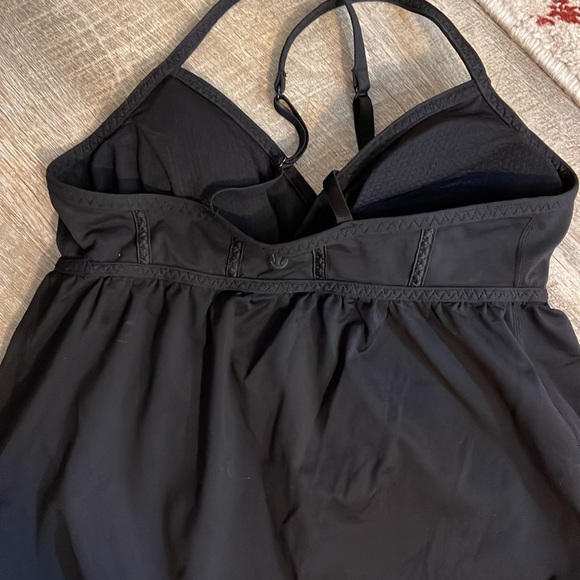 Lululemon black tank top - Picture 4 of 5
